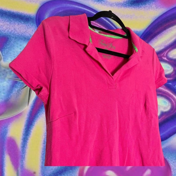 Pink polo dress with a collared neckline and short sleeves. - Picture 3 of 5